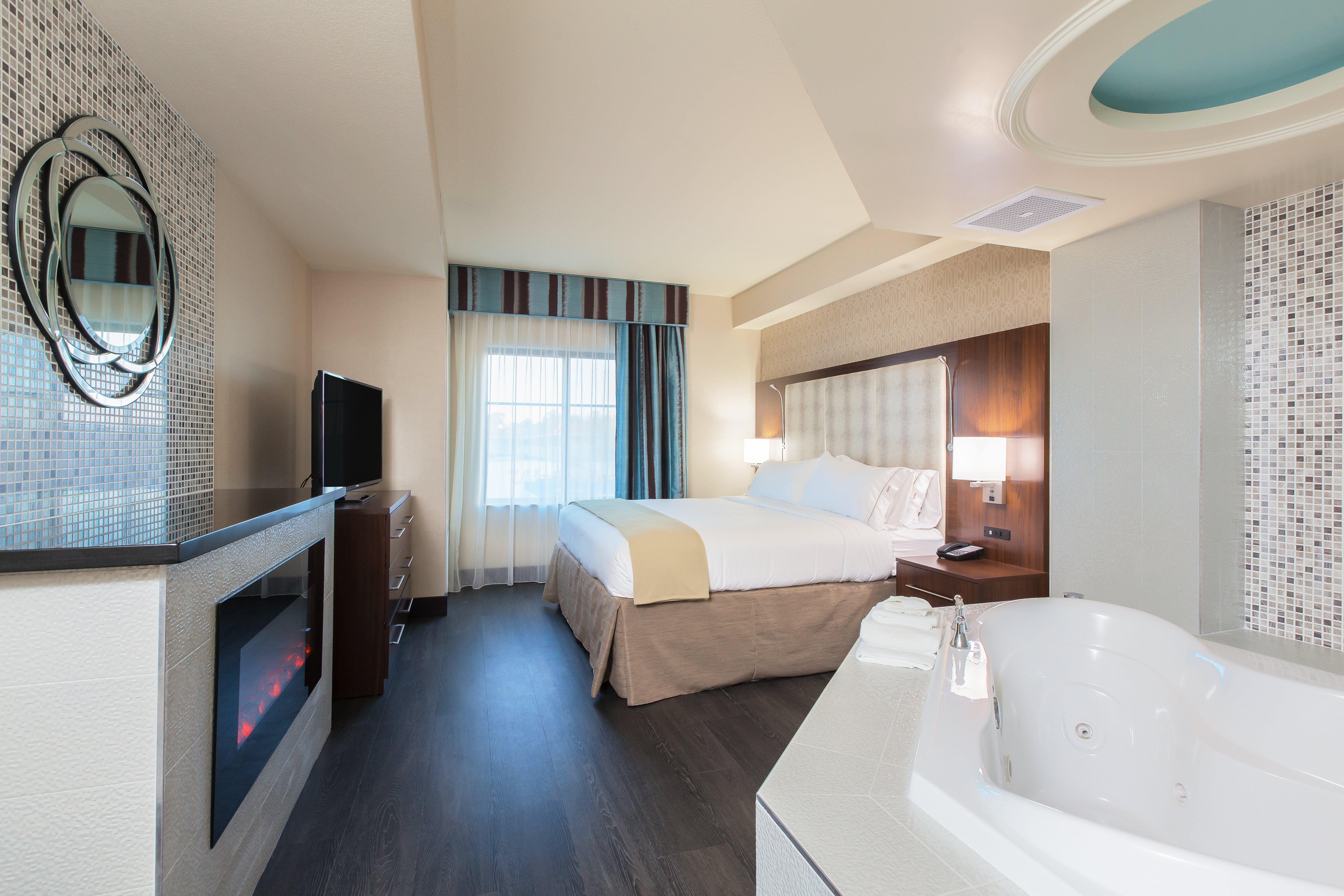 Holiday Inn Express & Suites Eureka By Ihg Extérieur photo