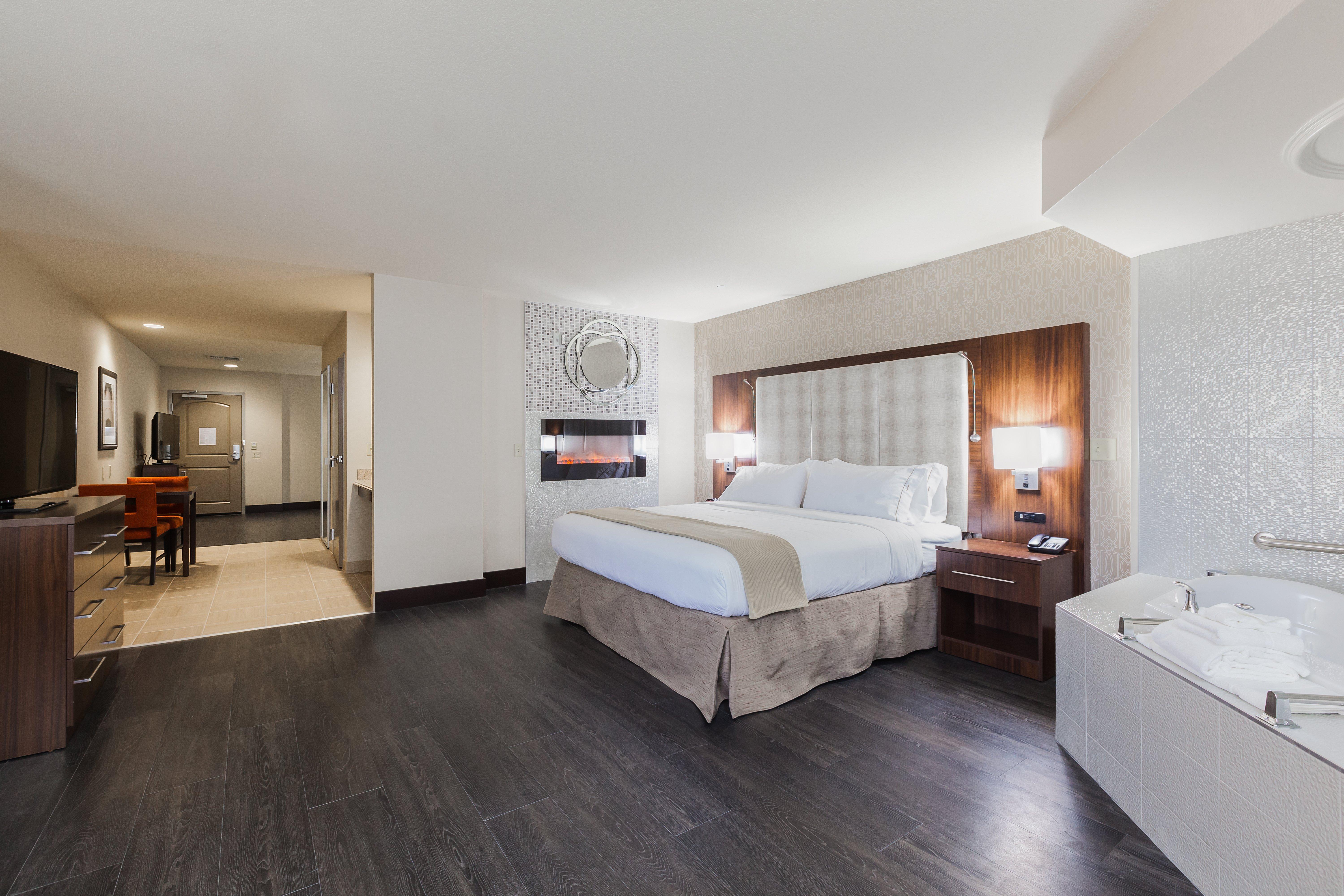 Holiday Inn Express & Suites Eureka By Ihg Extérieur photo